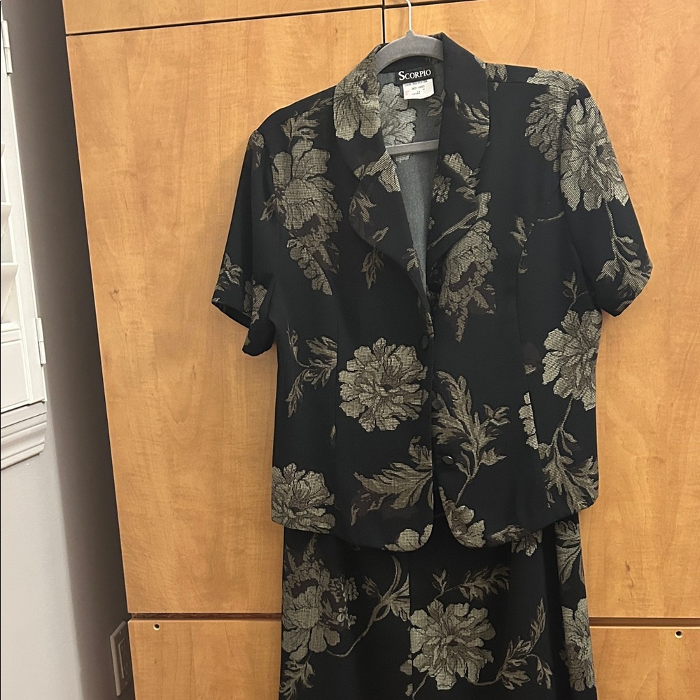 Floral Black and Gray Two-Piece Set